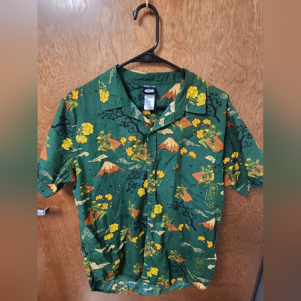 Star Wars Green Shirt with Yellow and Orange Graphics Japenese Bobba Fet